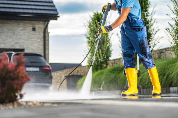 Professional Pressure Washing Services in East Los Angeles, CA